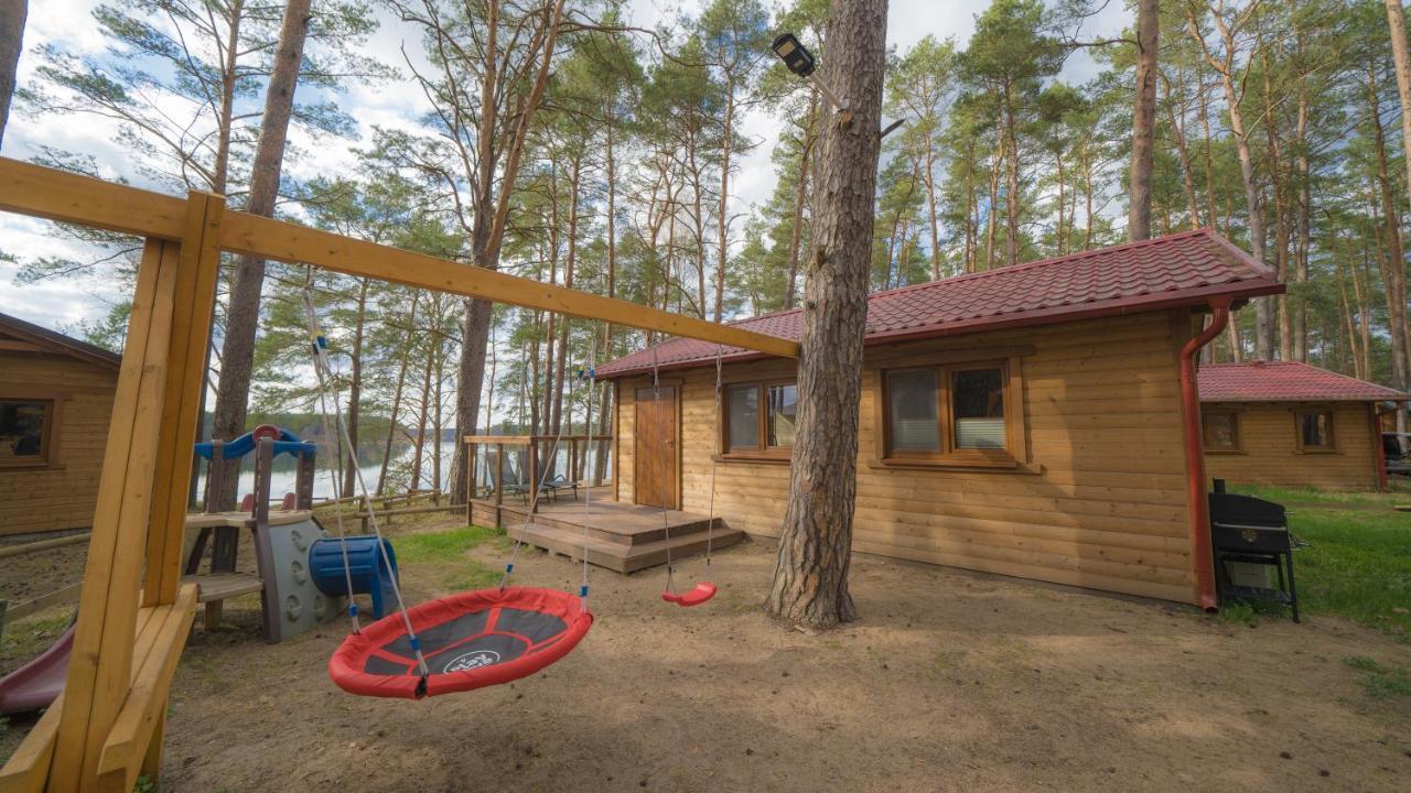 Sloneczny Domek Borsk Nr 2 I 15 - Nad Samym Jeziorem W Pierwszej Linii Exterior foto