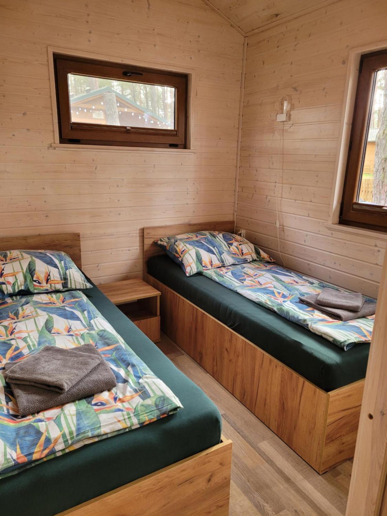 Sloneczny Domek Borsk Nr 2 I 15 - Nad Samym Jeziorem W Pierwszej Linii Zimmer foto